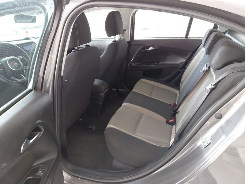 Fiat-Tipo-1.4-95cv-Easy-10