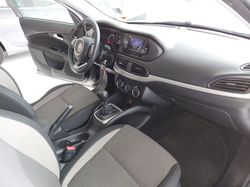 Fiat-Tipo-1.4-95cv-Easy-20